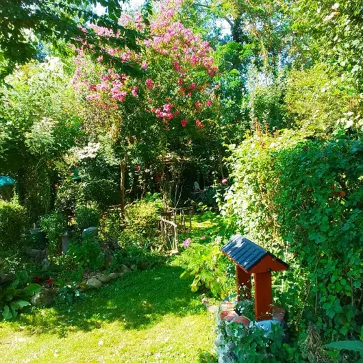  maison aux 100 000 fleurs 