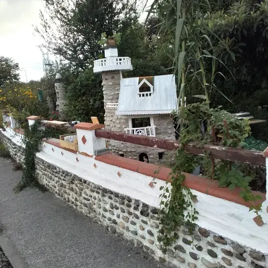  maison aux 100 000 fleurs 