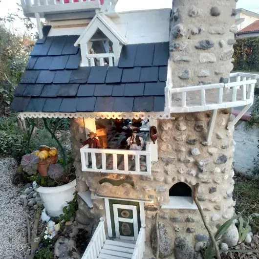  maison aux 100 000 fleurs 